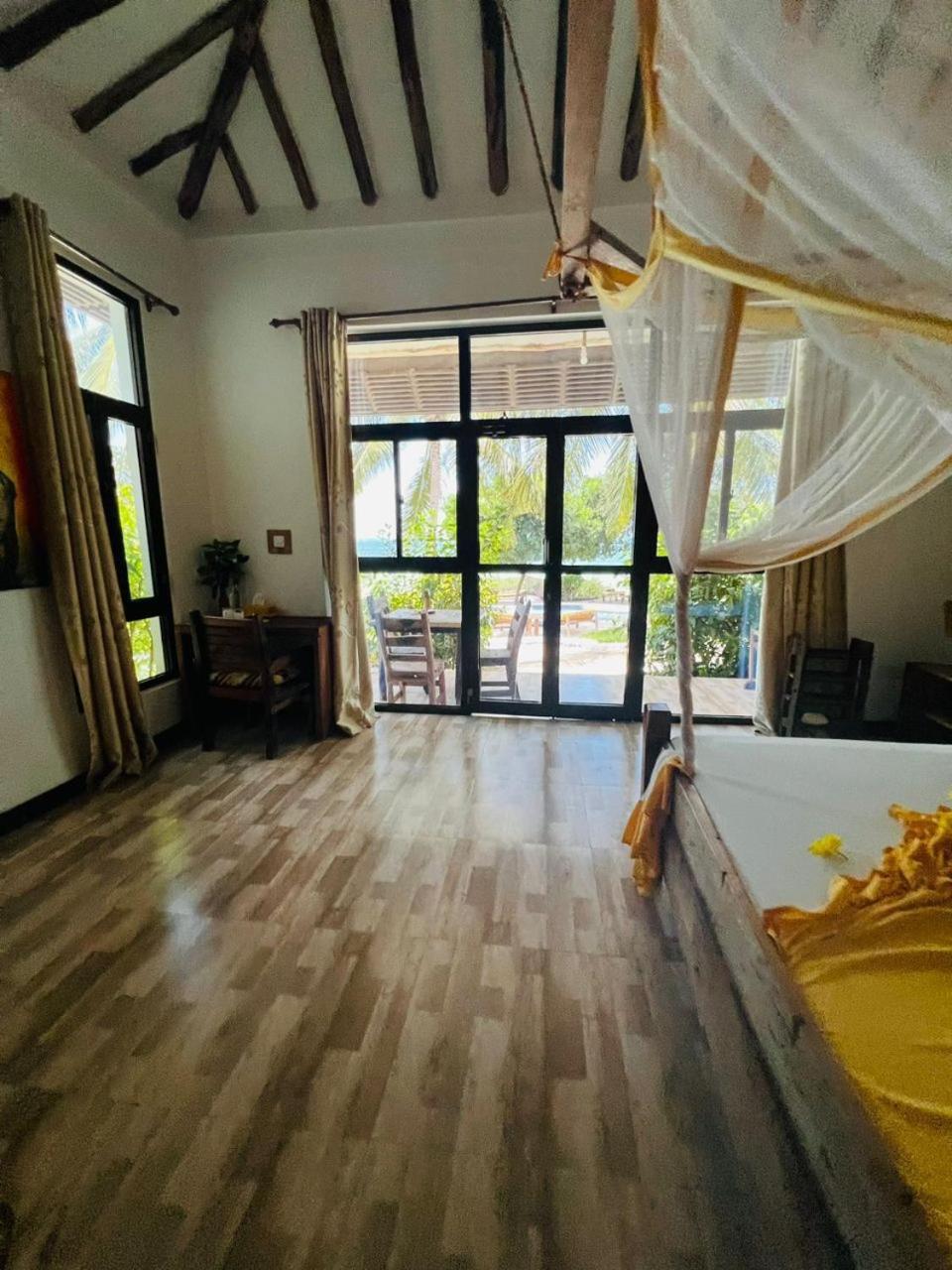 Lodge Z-love Zanzibar Kiwengwa (Zanzibar)